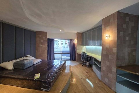 Condo in Pathum Wan, Bangkok, Thailand, 2 bedrooms  № 161957 - photo 16