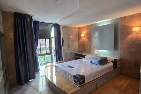 Condo in Pathum Wan, Bangkok, Thailand, 2 bedrooms  № 161957 - photo 2