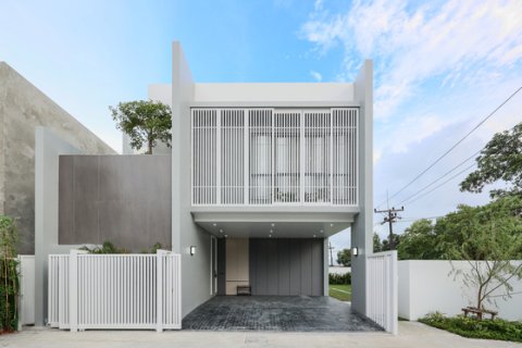 Chalet de 4 dormitorios en Pattaya, Tailandia № 233667 - foto 3