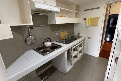 Condo in Watthana, Bangkok, Thailand, 2 bedrooms  № 161308 - photo 8