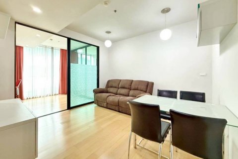 Кондоминиум с 1 спальней в Бангкоке, Таиланд № 135254 - фото 2