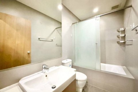 Кондоминиум с 1 спальней в Бангкоке, Таиланд № 135254 - фото 9