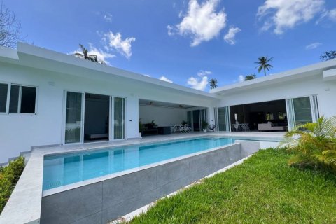 Villa in Ko Samui, Thailand 4 bedrooms № 135256 - photo 3