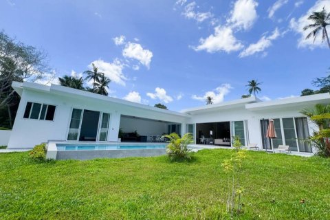 Villa in Ko Samui, Thailand 4 bedrooms № 135256 - photo 1
