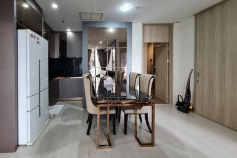 Кондоминиум с 2 спальнями в Бангкоке, Таиланд № 135259 - фото 3