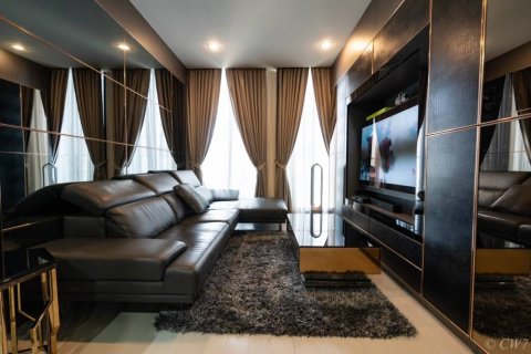 Кондоминиум с 2 спальнями в Бангкоке, Таиланд № 135259 - фото 2