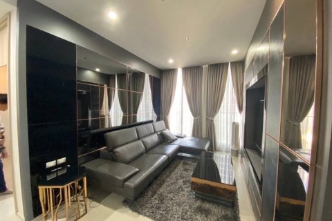 Кондоминиум с 2 спальнями в Бангкоке, Таиланд № 135259 - фото 1