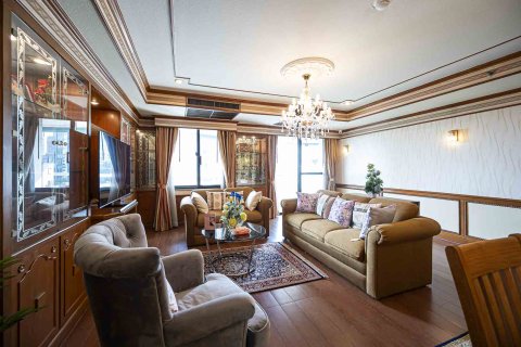 Condo in Bangkok, Thailand, 2 bedrooms № 157710 - photo 16