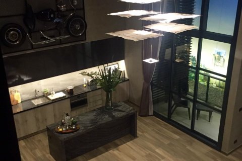 Condo in Bangkok, Thailand, 2 bedrooms  № 157711 - photo 3