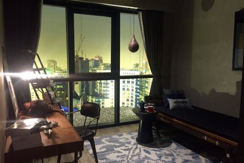 Condo in Bangkok, Thailand, 2 bedrooms  № 157711 - photo 12