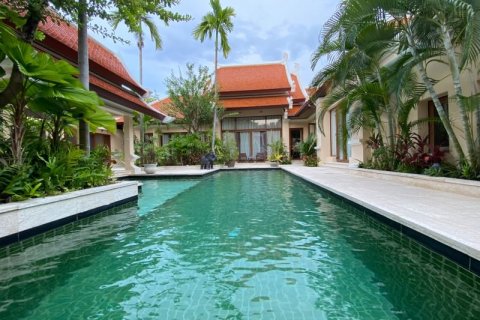 House in Pattaya, Thailand 5 bedrooms № 157714 - photo 14