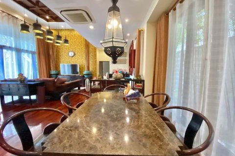 House in Pattaya, Thailand 5 bedrooms № 157714 - photo 13