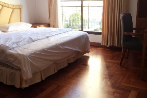 Condo in Bangkok, Thailand, 2 bedrooms  № 157709 - photo 4