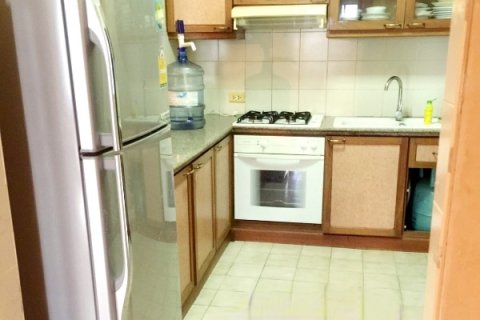 Condo in Bangkok, Thailand, 2 bedrooms  № 157709 - photo 5