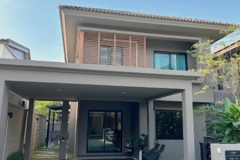 House in Bangkok, Thailand 4 bedrooms № 157708 - photo 5