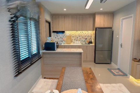 House in Bangkok, Thailand 4 bedrooms № 157708 - photo 16