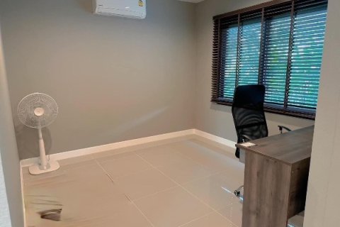 House in Bangkok, Thailand 4 bedrooms № 157708 - photo 11