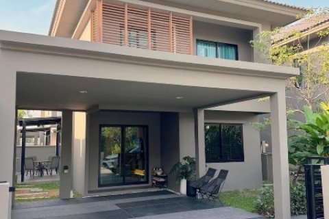 House in Bangkok, Thailand 4 bedrooms № 157708 - photo 17