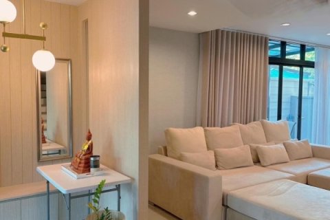 House in Bangkok, Thailand 4 bedrooms № 157708 - photo 8
