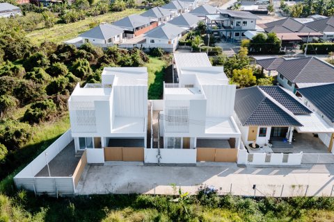 House in Saraphi, Thailand 3 bedrooms № 159450 - photo 26