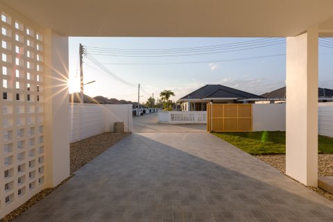 House in Saraphi, Thailand 3 bedrooms № 159450 - photo 20