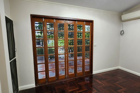 Дом в Фаси Чароене, Бангкок, Таиланд с 3 спальнями № 159455 - фото 9