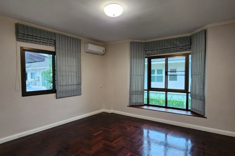 Дом в Фаси Чароене, Бангкок, Таиланд с 3 спальнями № 159455 - фото 15