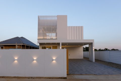 House in Saraphi, Thailand 3 bedrooms № 159454 - photo 25