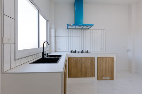 House in Saraphi, Thailand 3 bedrooms № 159454 - photo 18