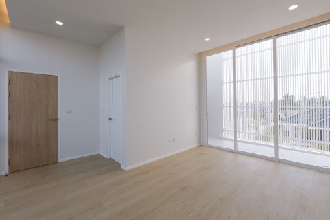 House in Saraphi, Thailand 3 bedrooms № 159454 - photo 4