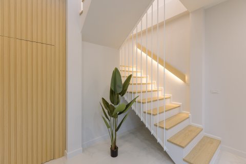 House in Saraphi, Thailand 3 bedrooms № 159454 - photo 28