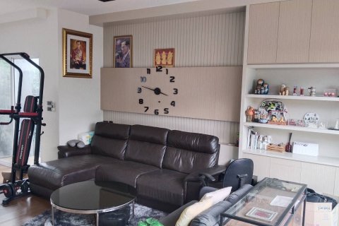 House in Khan Na Yao, Bangkok, Thailand 4 bedrooms № 144782 - photo 4