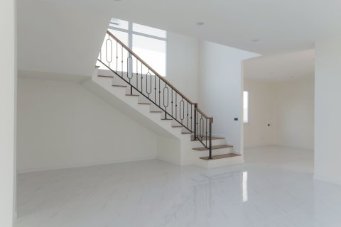 House in Samut Sakhon, Thailand 4 bedrooms № 144780 - photo 6