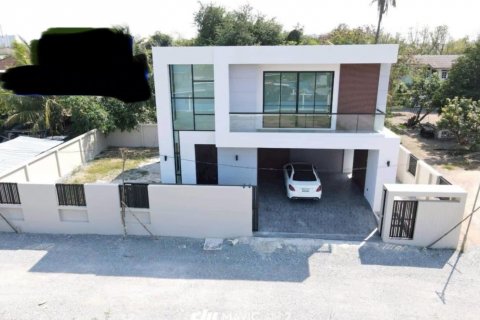 Maison à Bang Khae, Bangkok, Thaïlande 3 chambres № 141764 - photo 1