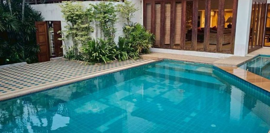 Вилла в Паттайе, Таиланд с 4 спальнями  № 146713