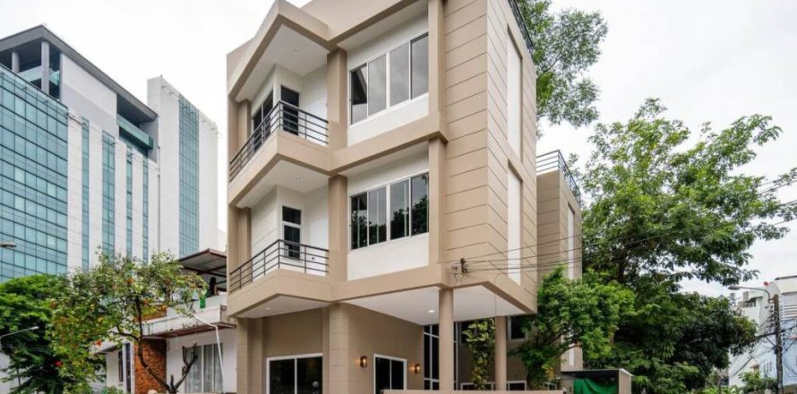 Дом в Бангкоке, Таиланд с 5 спальнями  № 146715