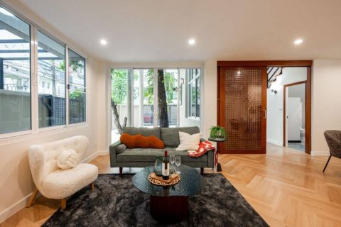 Дом в Бангкоке, Таиланд с 5 спальнями  № 146715 - фото 8