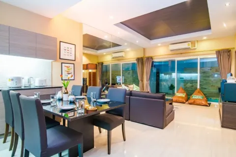 Villa in Pattaya, Thailand 3 bedrooms № 149083 - photo 2
