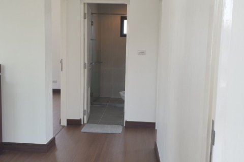 Дом в Банг Кхене, Бангкок, Таиланд с 3 спальнями № 149088 - фото 15