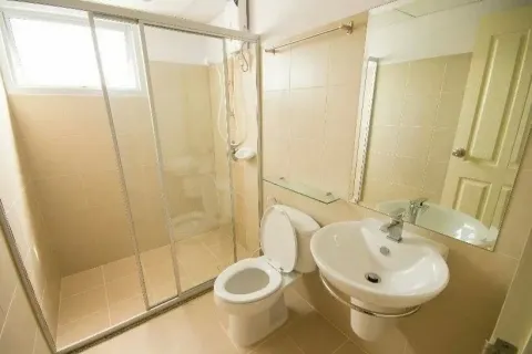 Condo à Huai Khwang, Bangkok, Thaïlande, 2 chambres  № 149086 - photo 5