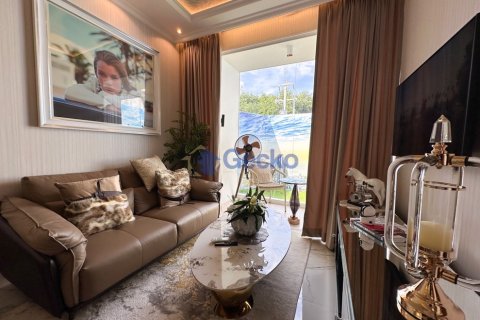 Condo in Pattaya, Thailand, 1 bedroom № 204669 - photo 7