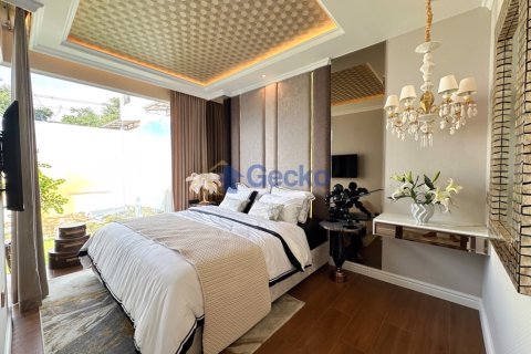Condo in Pattaya, Thailand, 1 bedroom № 204669 - photo 11