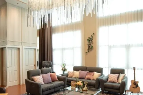 Penthouse à Huai Khwang, Bangkok, Thaïlande 2 chambres № 218635