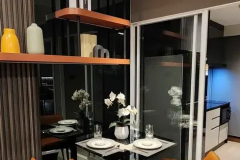 Eigentumswohnung in Huai Khwang, Bangkok, Thailand, 1 Schlafzimmer № 218636 - Foto 8