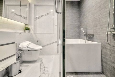 Кондоминиум с 2 спальнями в Бангкоке, Таиланд № 116998 - фото 9