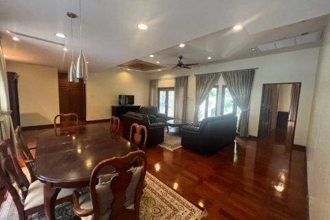 Вилла в Саттахипе, Таиланд с 2 спальнями  № 116999 - фото 2