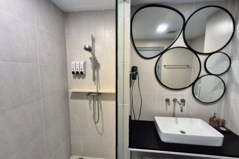 Condo in Hua Hin, Thailand, 2 bedrooms  № 173821 - photo 18