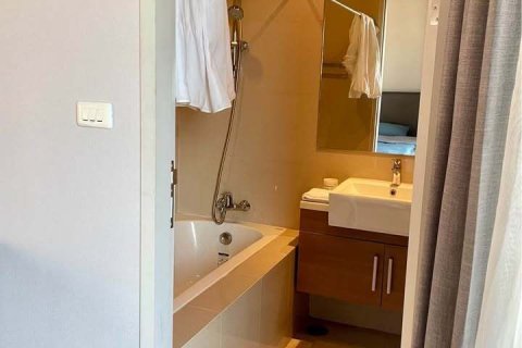 Condo in Khlong Toei, Bangkok, Thailand, 2 bedrooms  № 173819 - photo 4