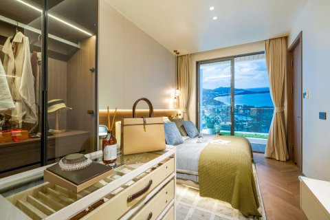 Condo in Phuket, Thailand, 2 bedrooms  № 173823 - photo 10