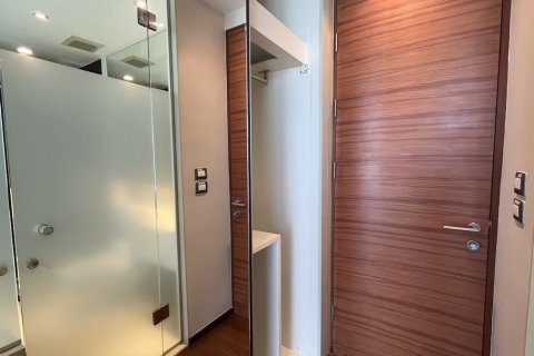 Condo in Watthana, Bangkok, Thailand, 2 bedrooms  № 200918 - photo 10
